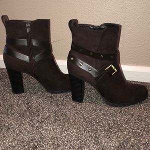 DARK BROWN SUEDE HEEL BOOTS🤎🤎🤎